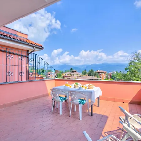 Manuela's Next To Center View Terrace - Happy Apartment *